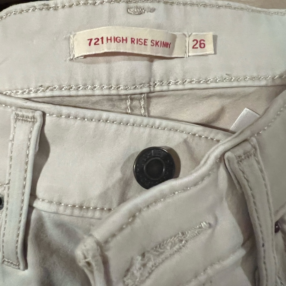 These are creme Levi pants